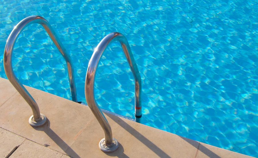 Empia advierte de la falta de socorristas que podría impedir abrir piscinas en Madrid